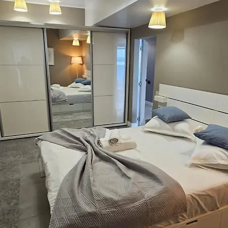 Premier Luxury Boutique Apartment Mamaia